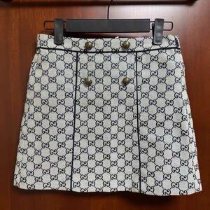 🚩steal Authentic Gucci White and Black Patterned Mini Skirt